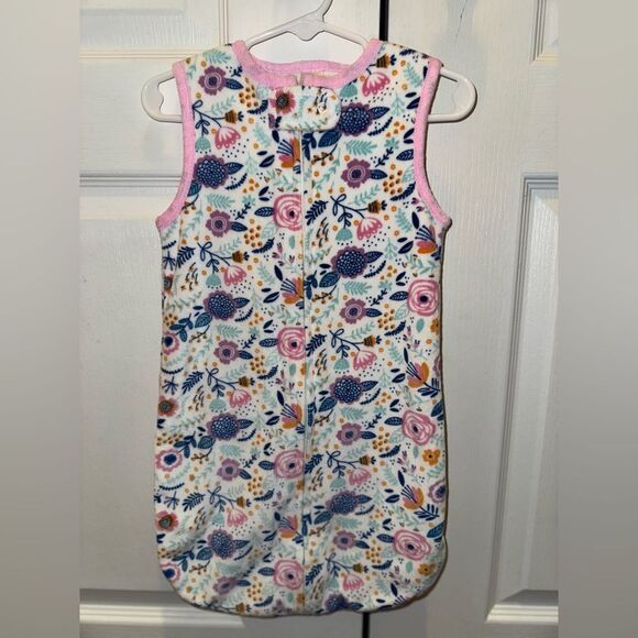 Modern Baby Other - MODERN BABY Plush Sleepsack